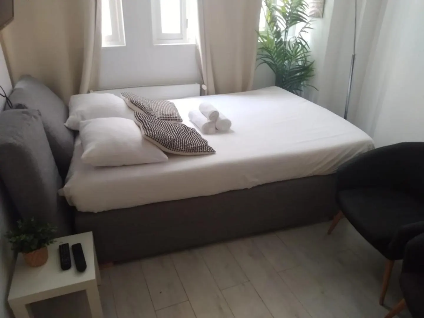 Le Petit Rousseau - Cosy & Calme - Rivoli Apartman *